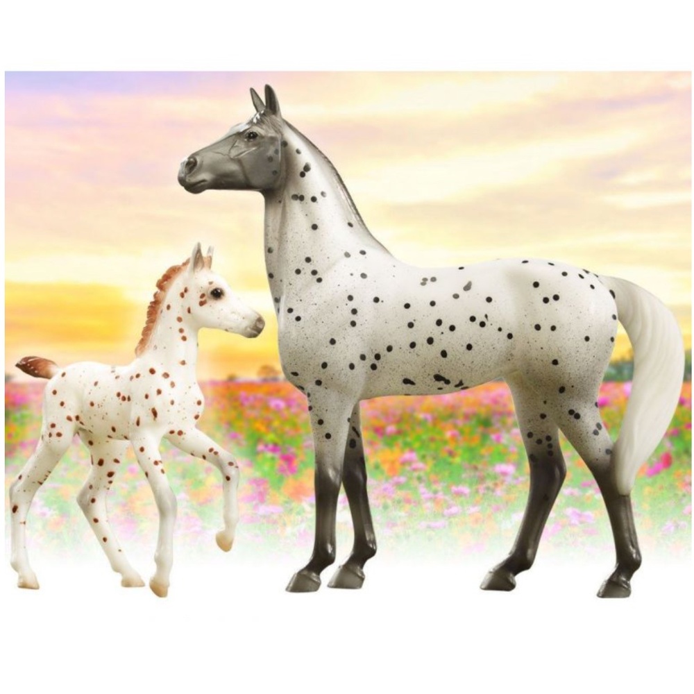 Breyer spotted wonders mare and foal set